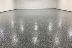 superior-garages-epoxy-flooring-commercial-218